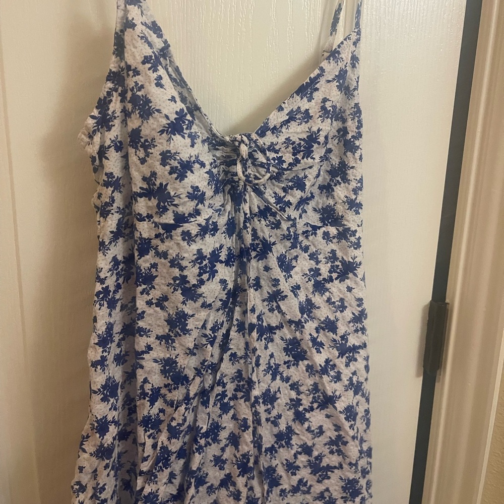 Summer mini sleeveless dress